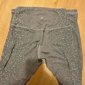 lululemon gray leggings size 6